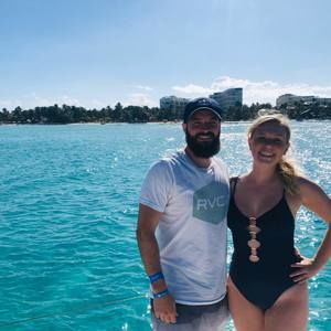 Meet your Posher, Casey